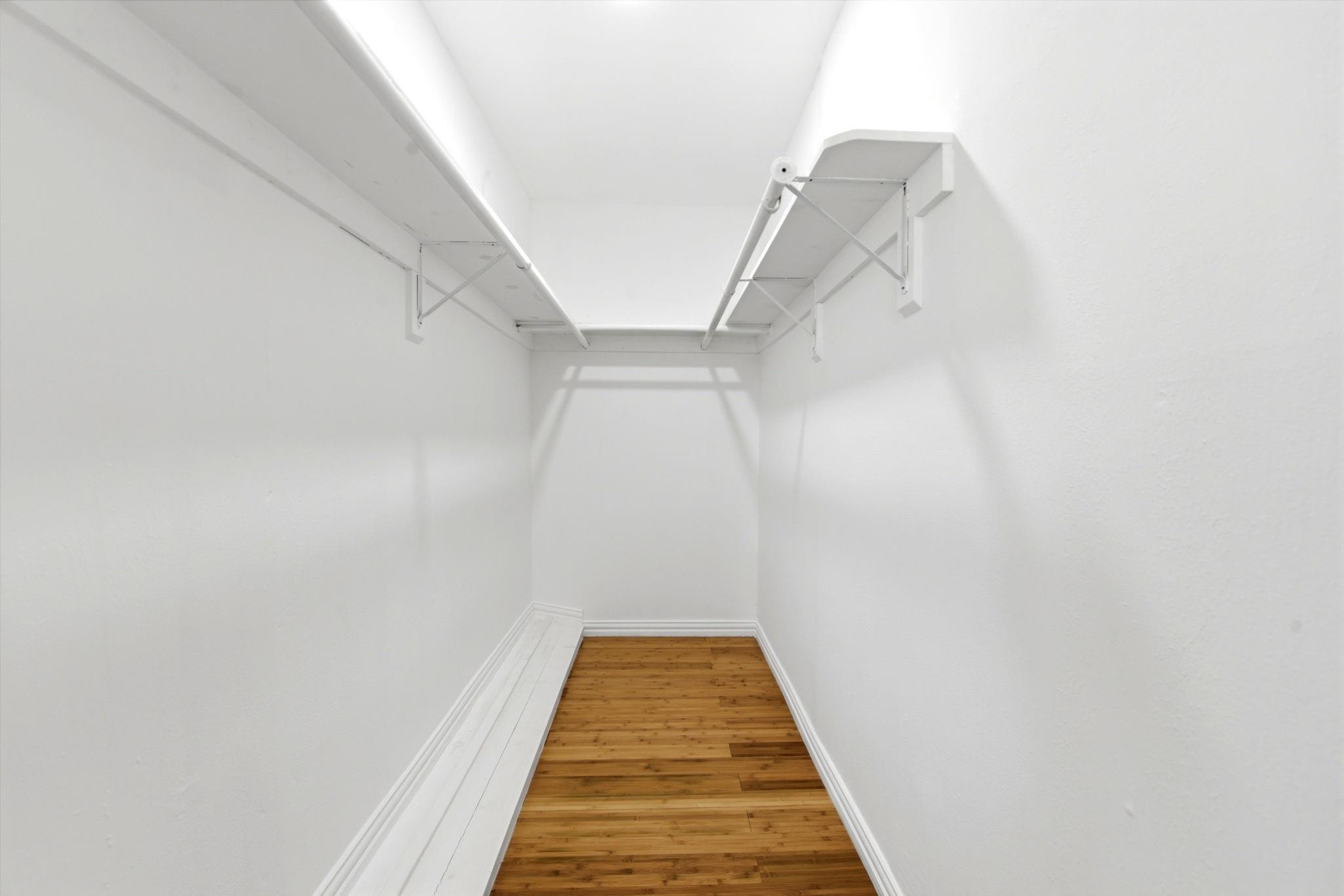 5714 Nina Lee Lane