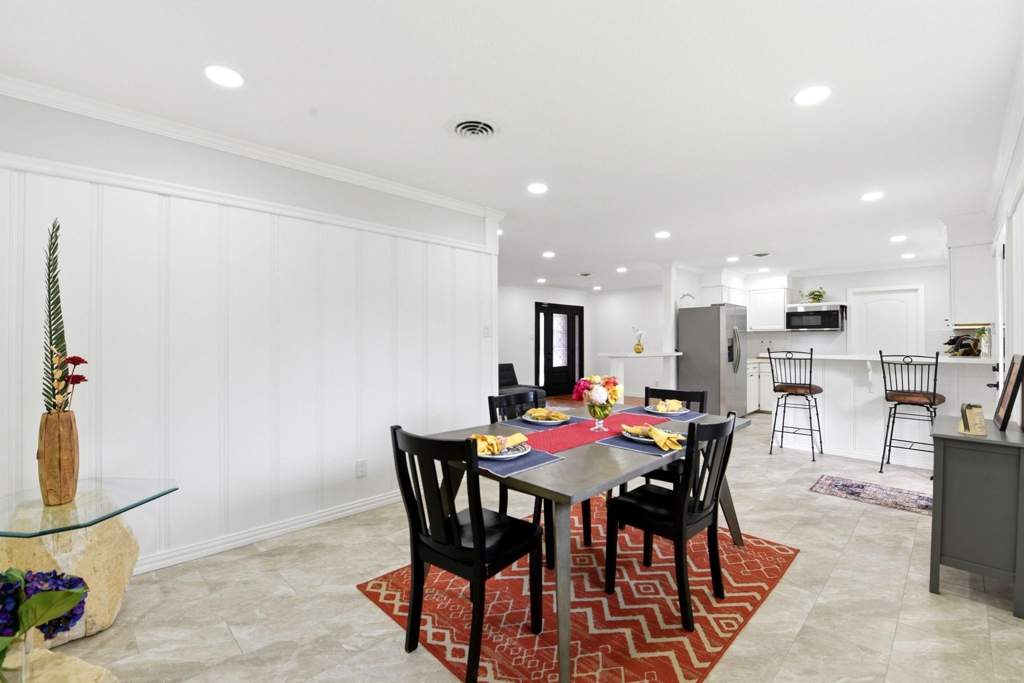 5714 Nina Lee Lane