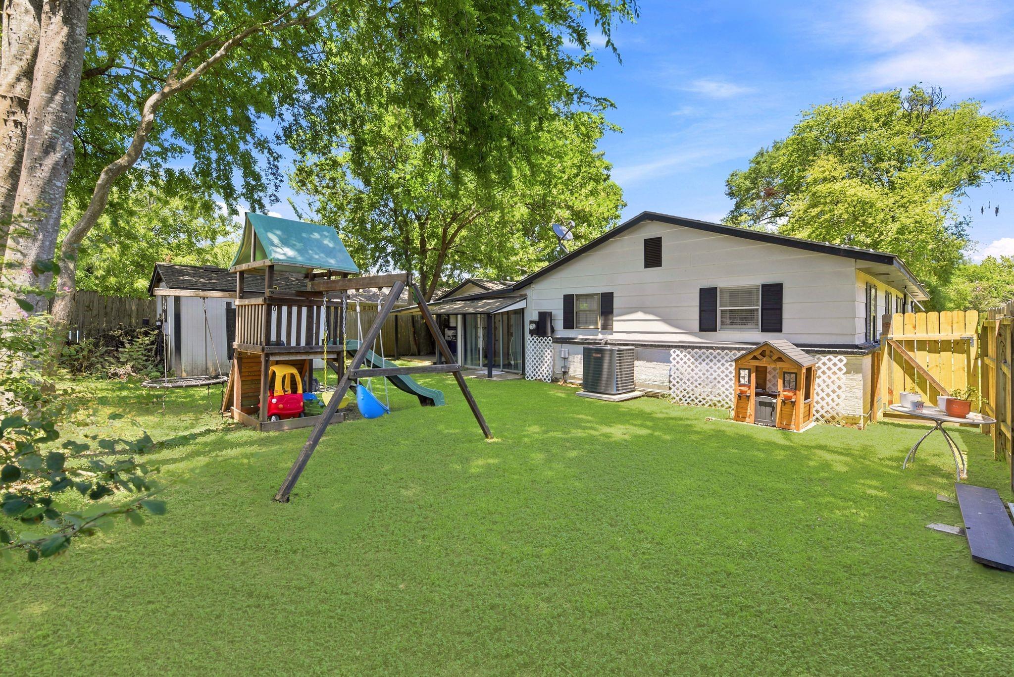 10707 Hillside Drive