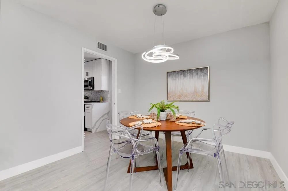 4568 Clairemont Dr
