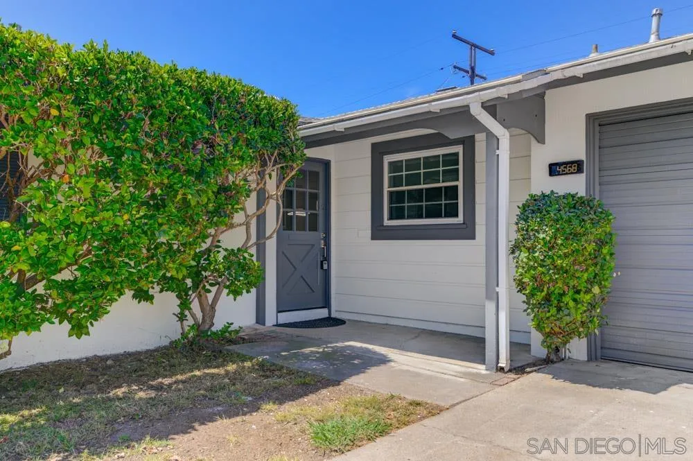 4568 Clairemont Dr