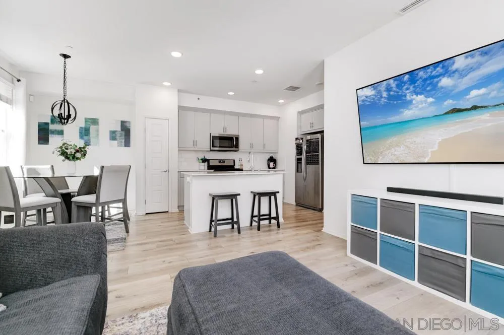 1370 Calle Sandcliff Unit: 50