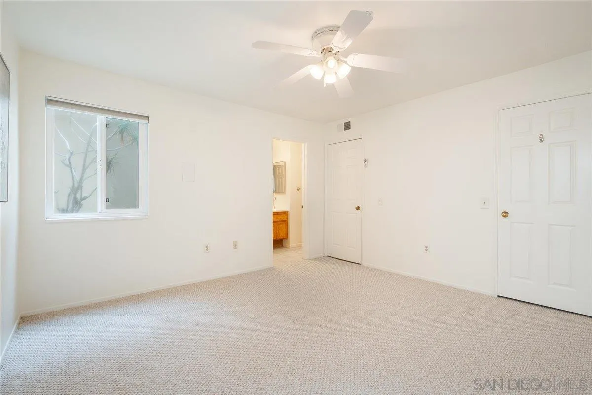 600 N The Strand Unit 51