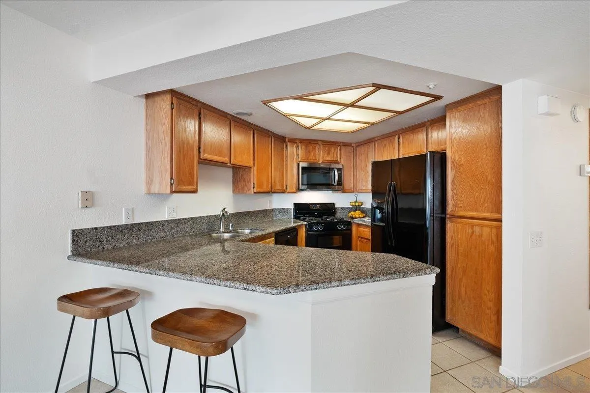 600 N The Strand Unit 51