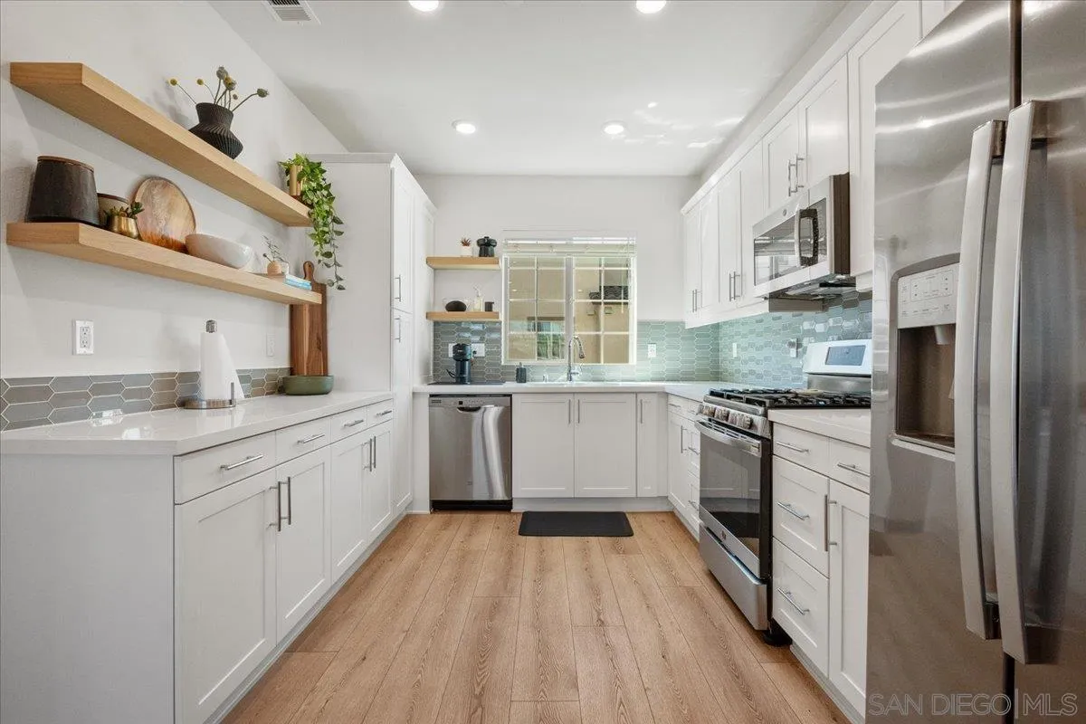 4373 Pacifica Way Unit 9