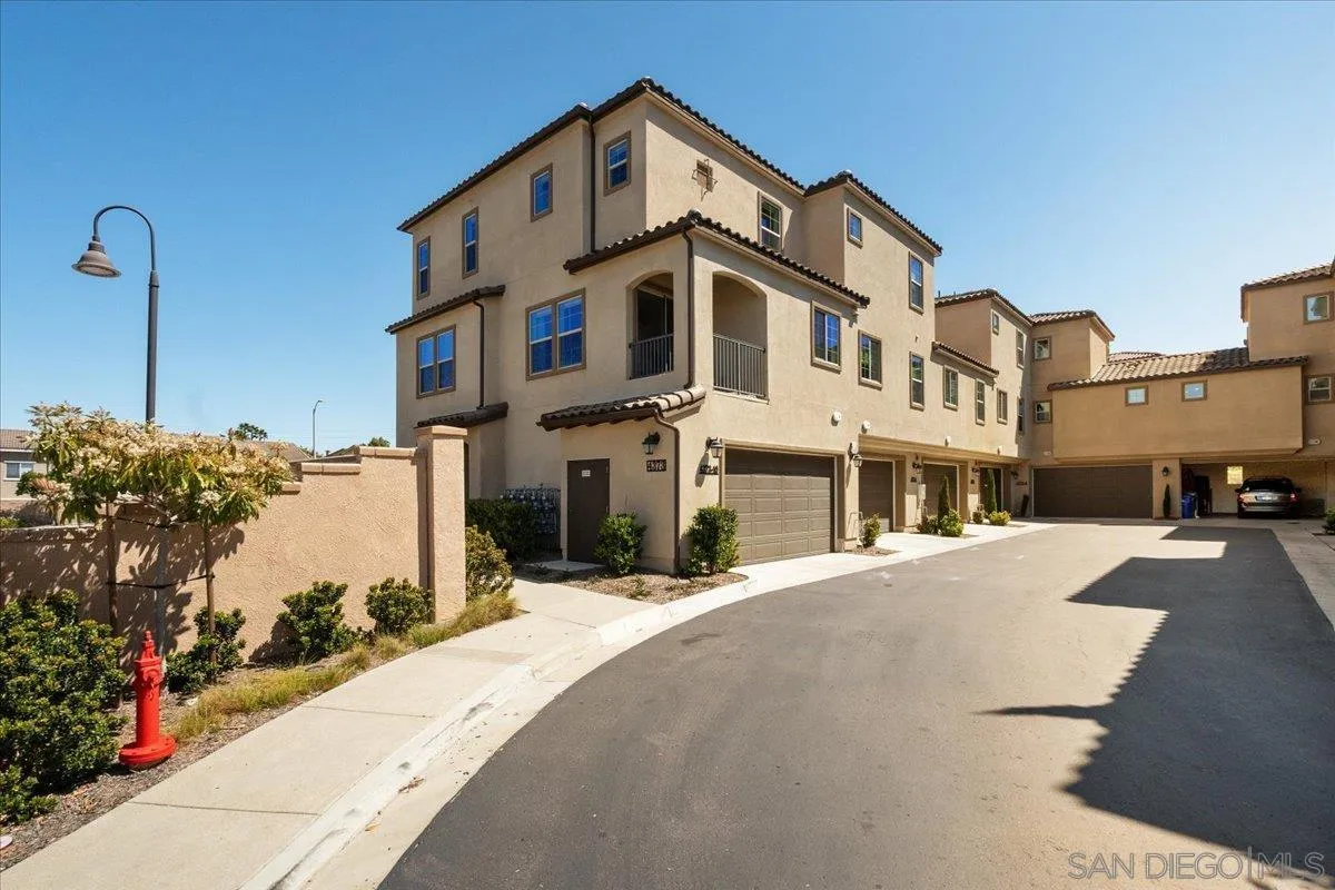 4373 Pacifica Way Unit 9