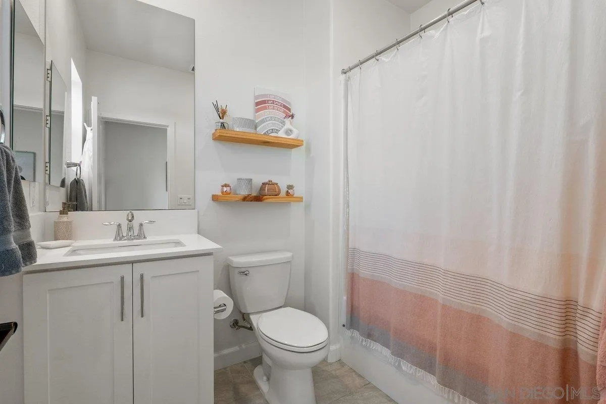 4373 Pacifica Way Unit 9