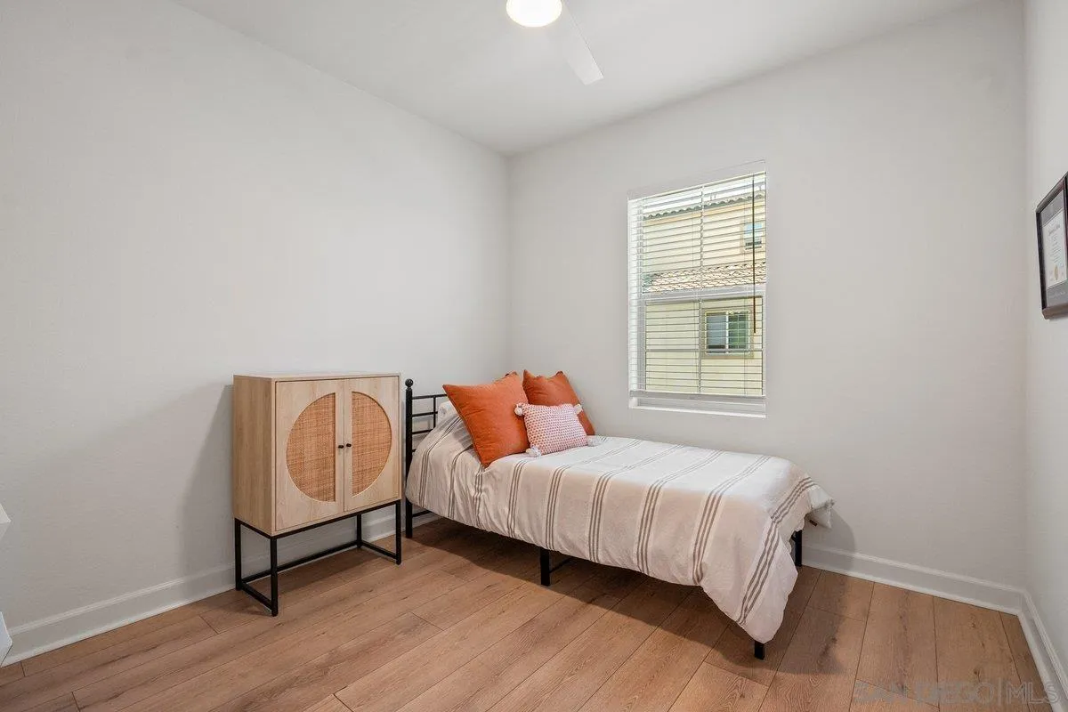 4373 Pacifica Way Unit 9