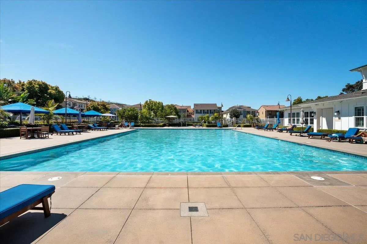 4373 Pacifica Way Unit 9