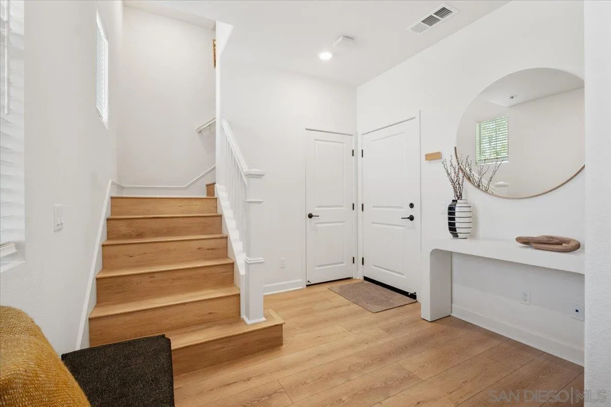 4373 Pacifica Way Unit 9