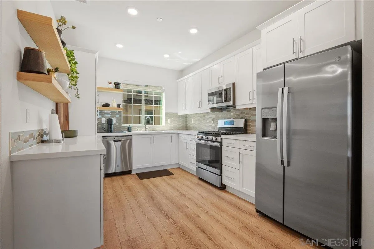 4373 Pacifica Way Unit 9