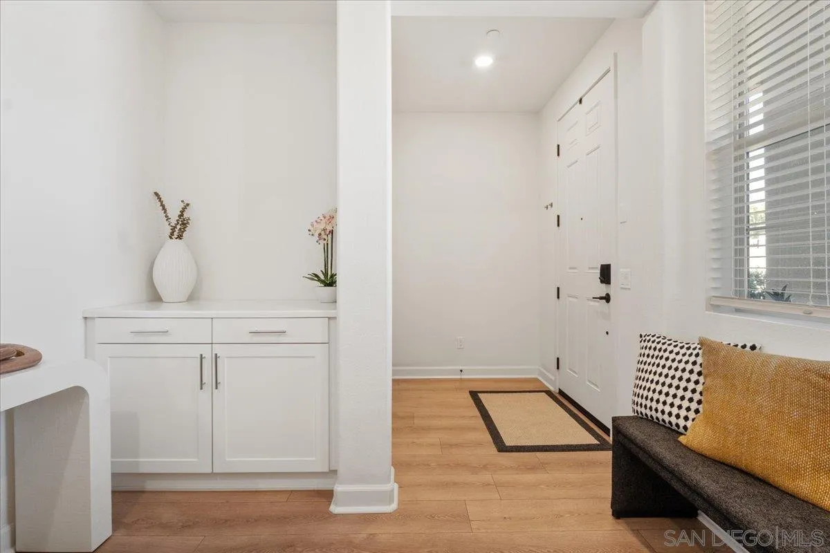 4373 Pacifica Way Unit 9