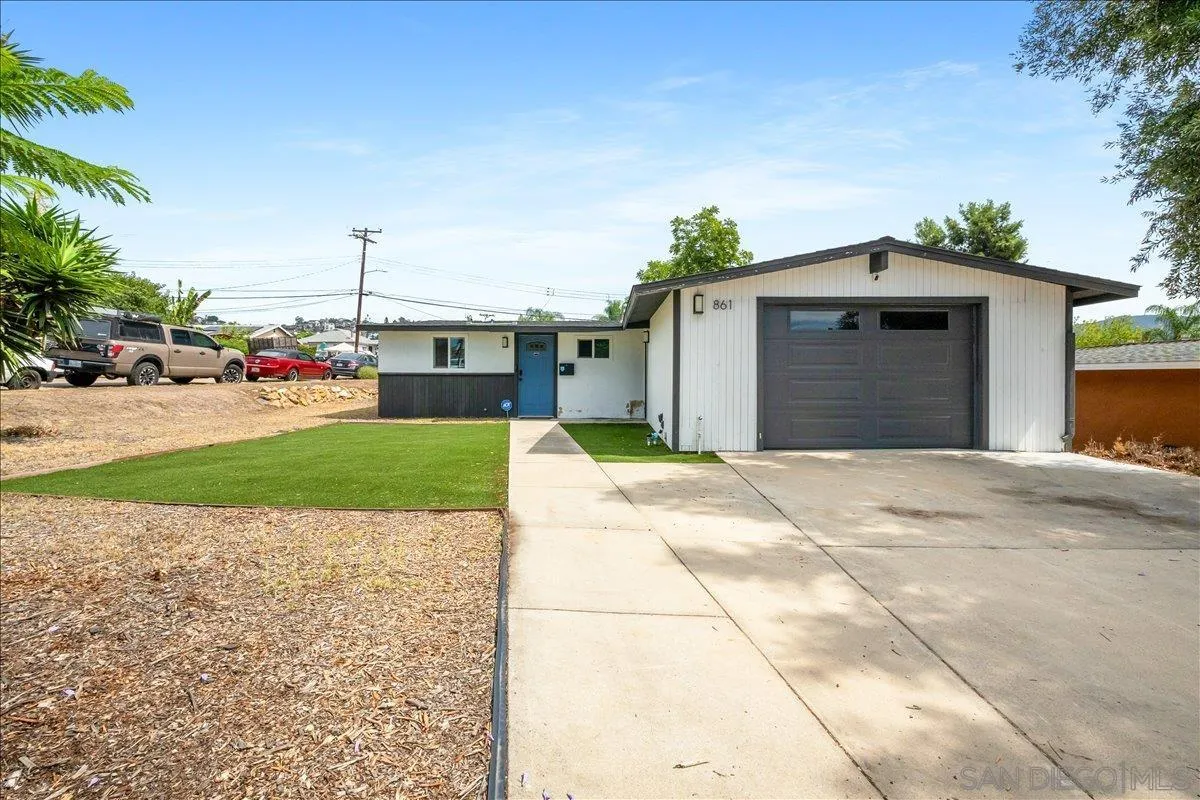 861 Paraiso Ave