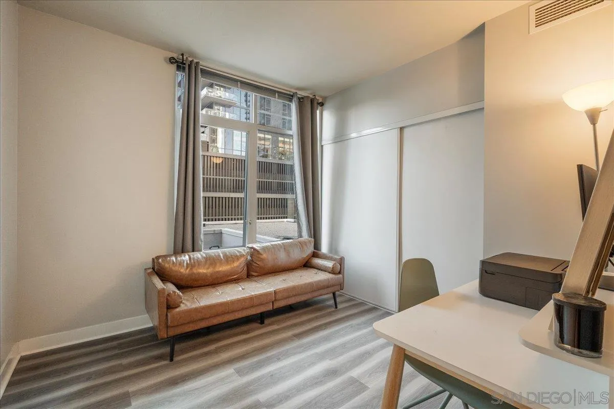 425 W W Beech St Unit 503, San Diego Unit: 503