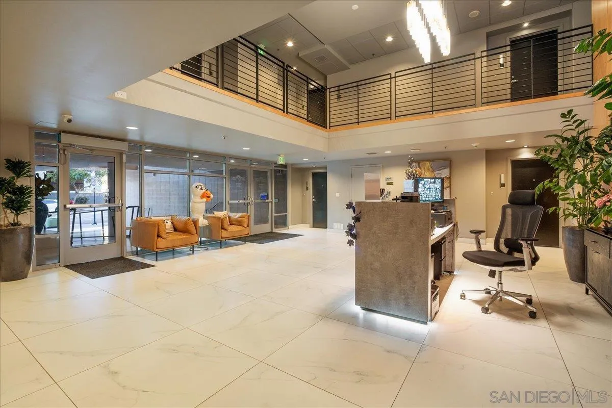 425 W W Beech St Unit 503, San Diego Unit: 503