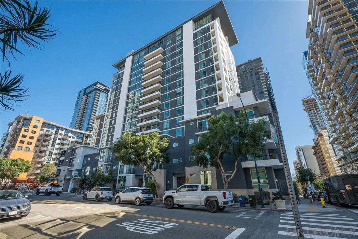 425 W W Beech St Unit 503, San Diego Unit: 503