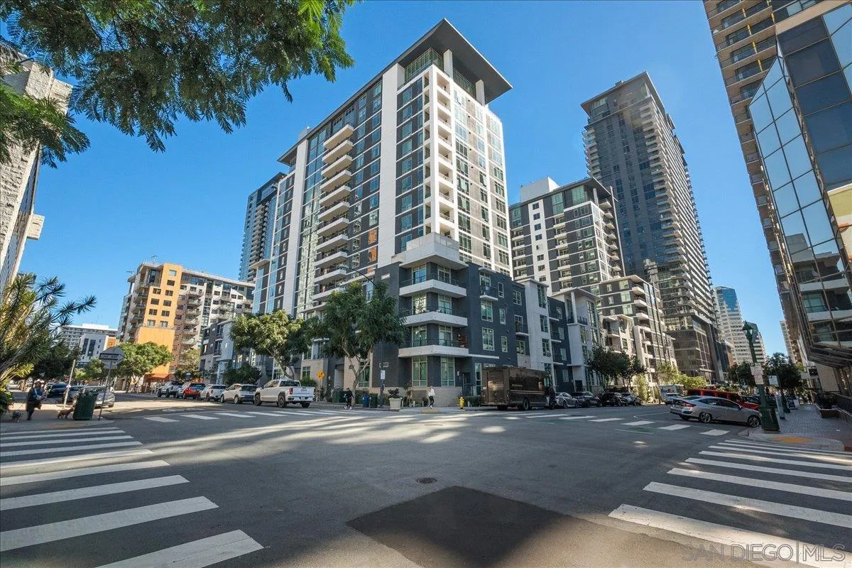 425 W W Beech St Unit 503, San Diego Unit: 503