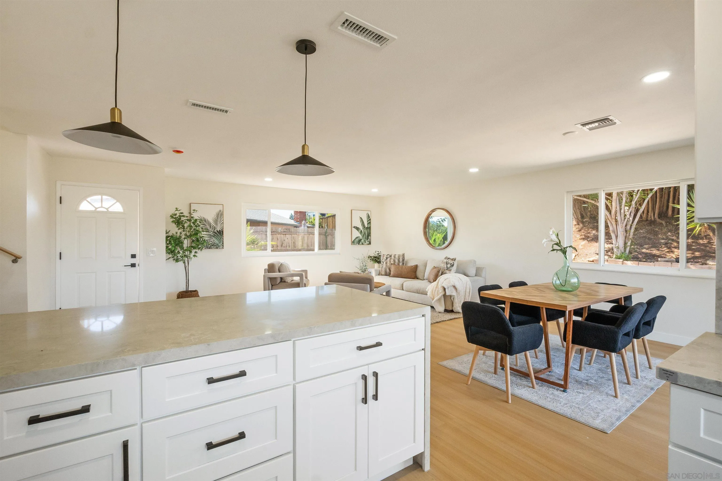 1477 Glen Avon, San Marcos