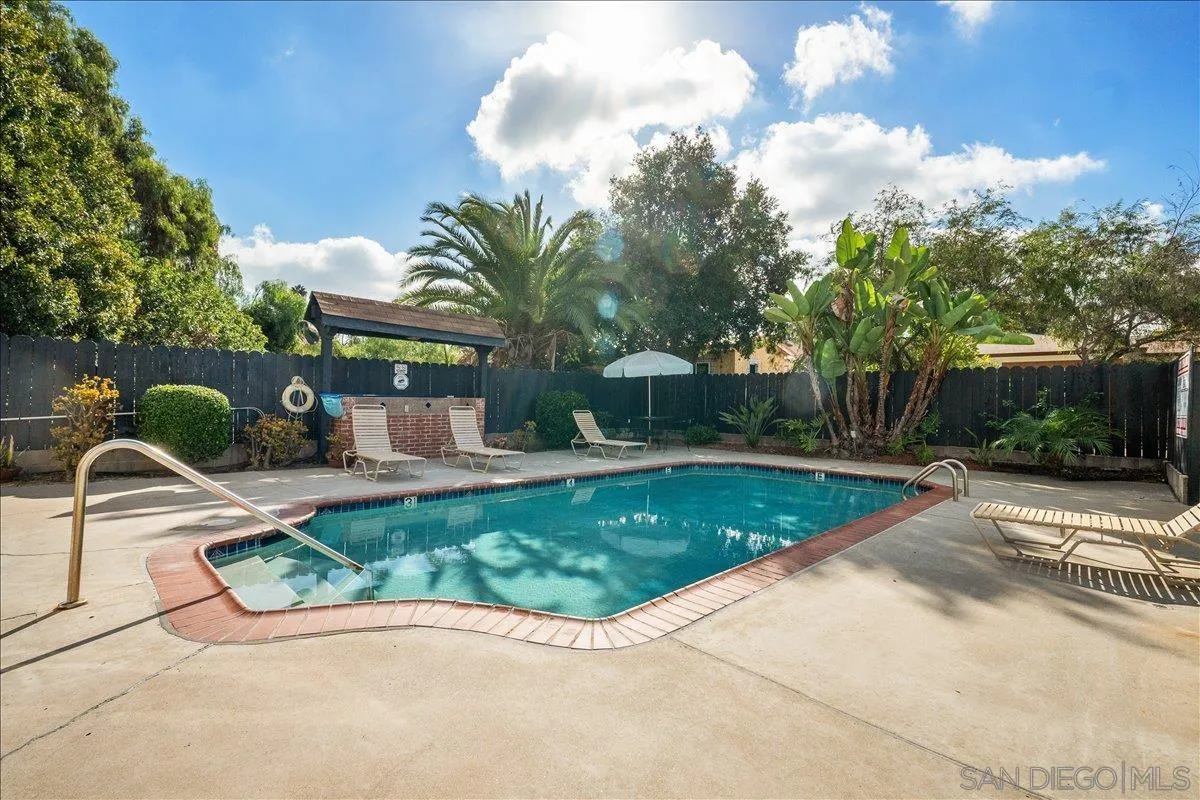 6927 Amherst St Unit 8, San Diego Unit: 8