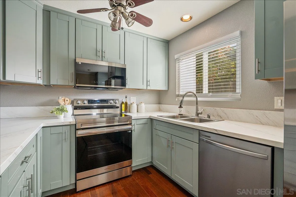 6927 Amherst St Unit 8, San Diego Unit: 8