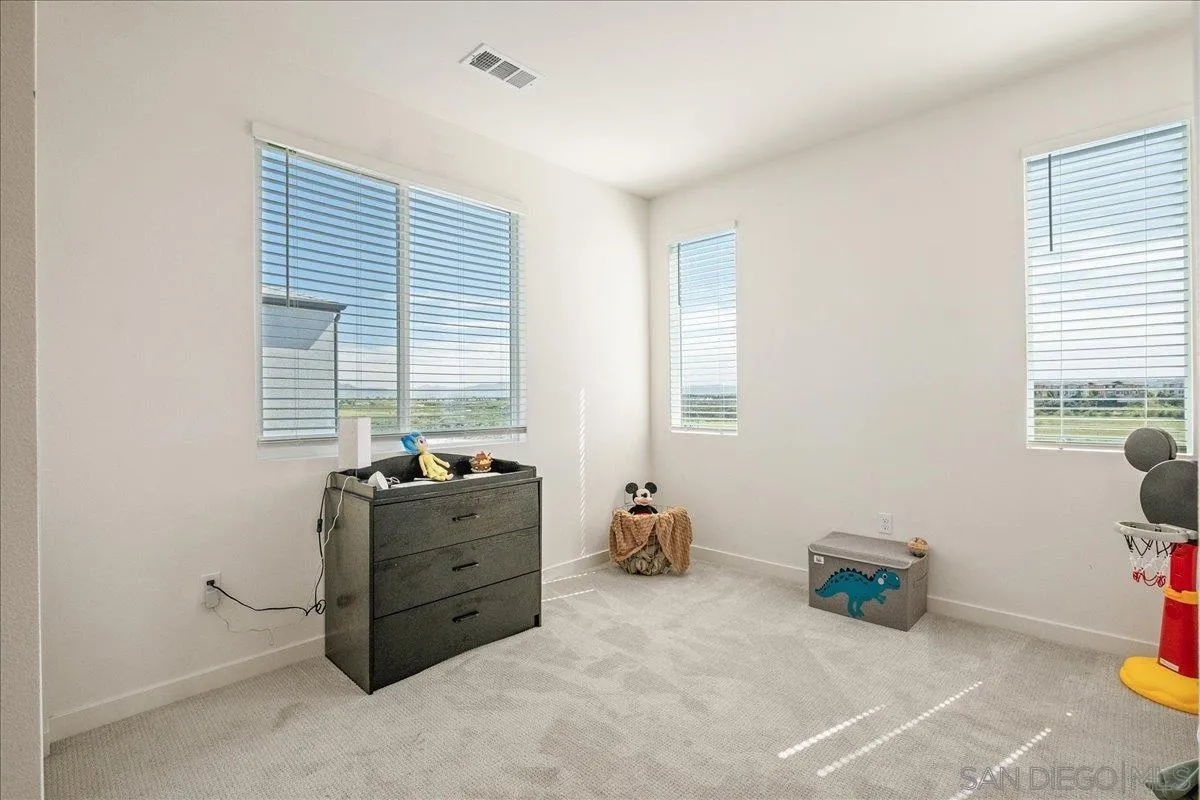 5464 Shorefront Dr Unit 143