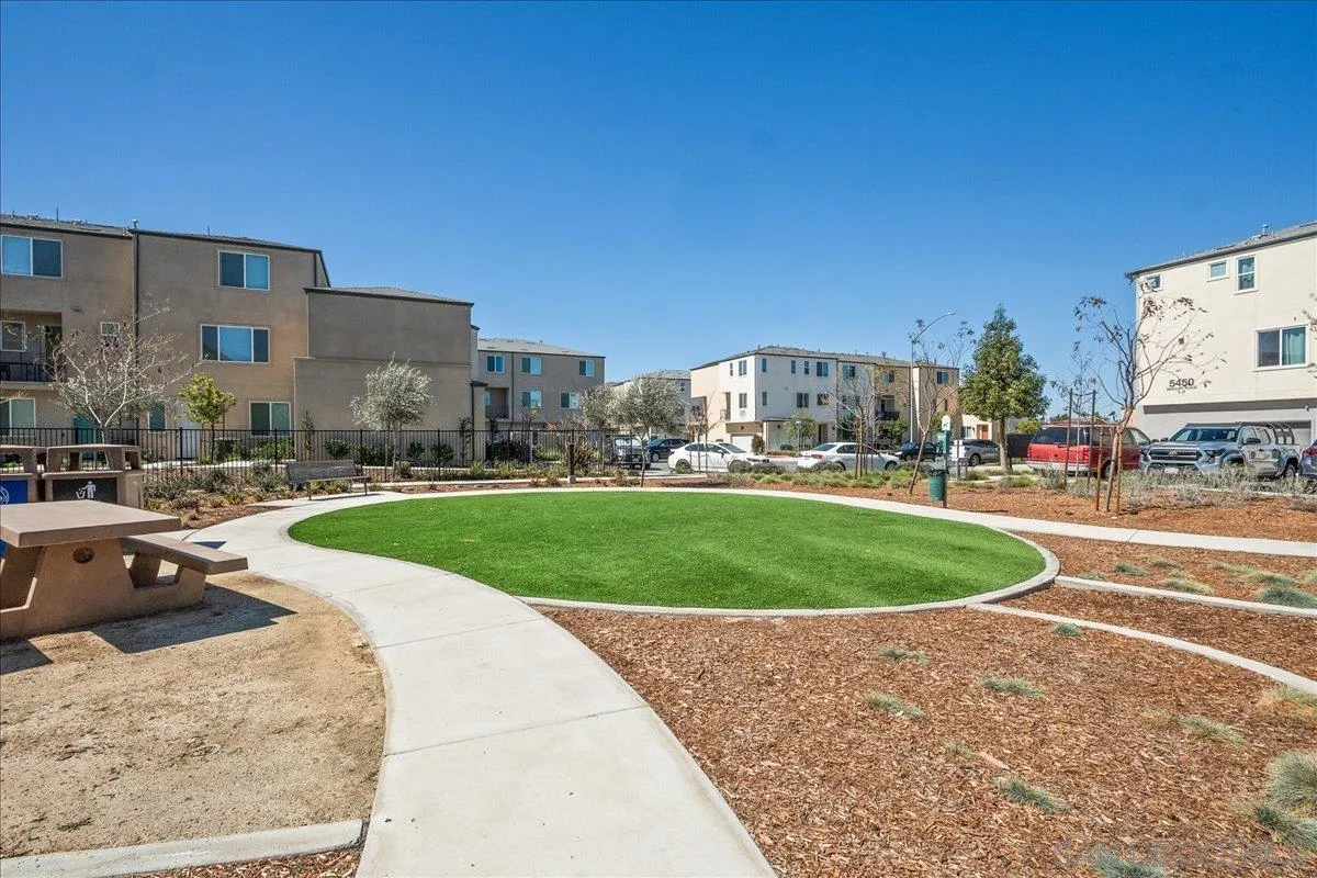 5464 Shorefront Dr Unit 143