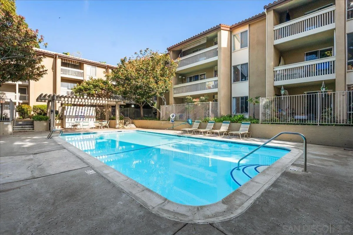 4600 Lamont Unit 224