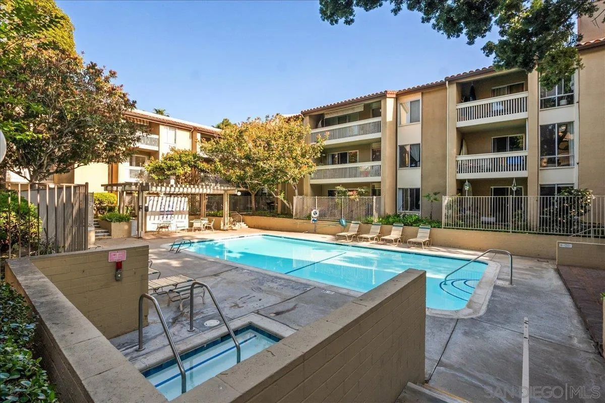 4600 Lamont Unit 224