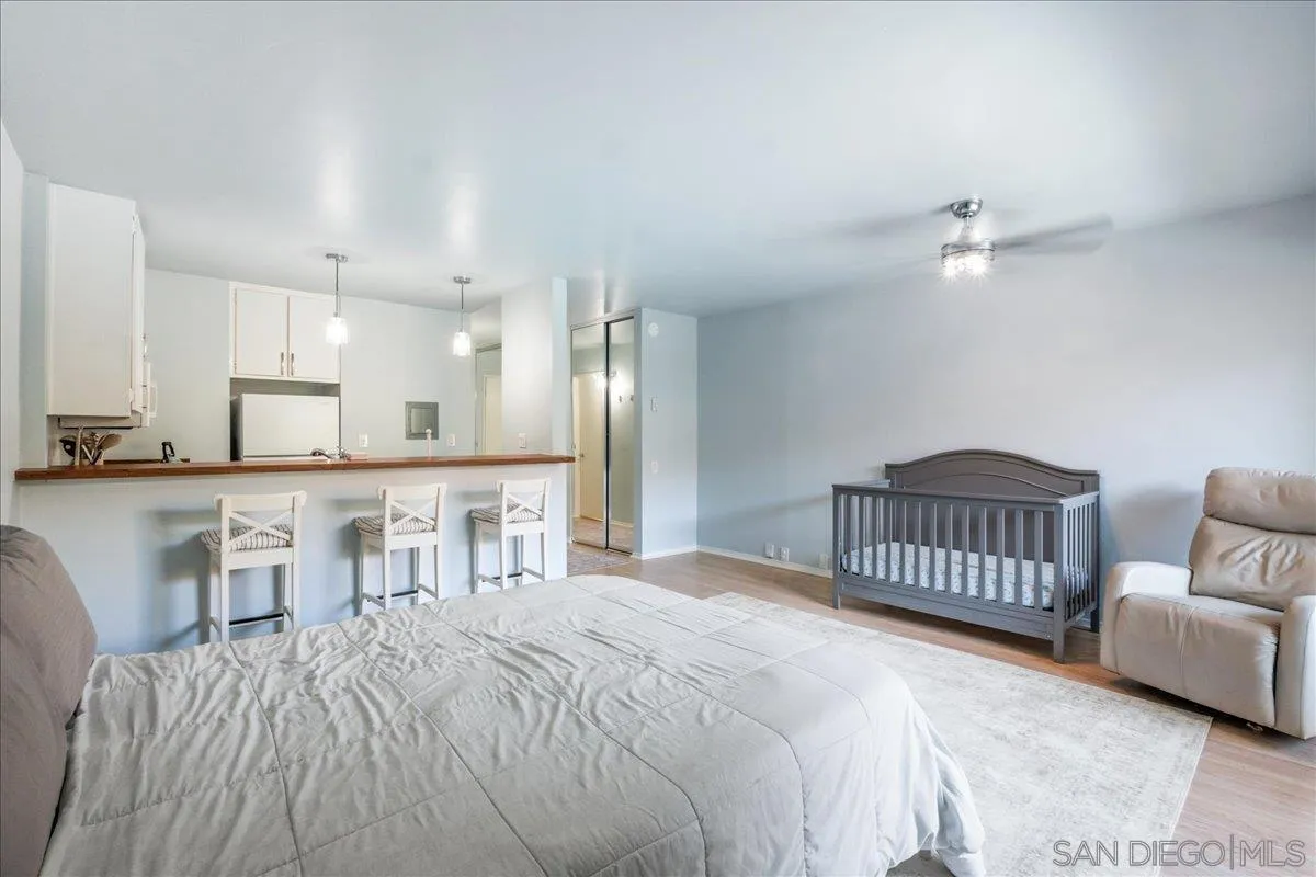 4600 Lamont Unit 224