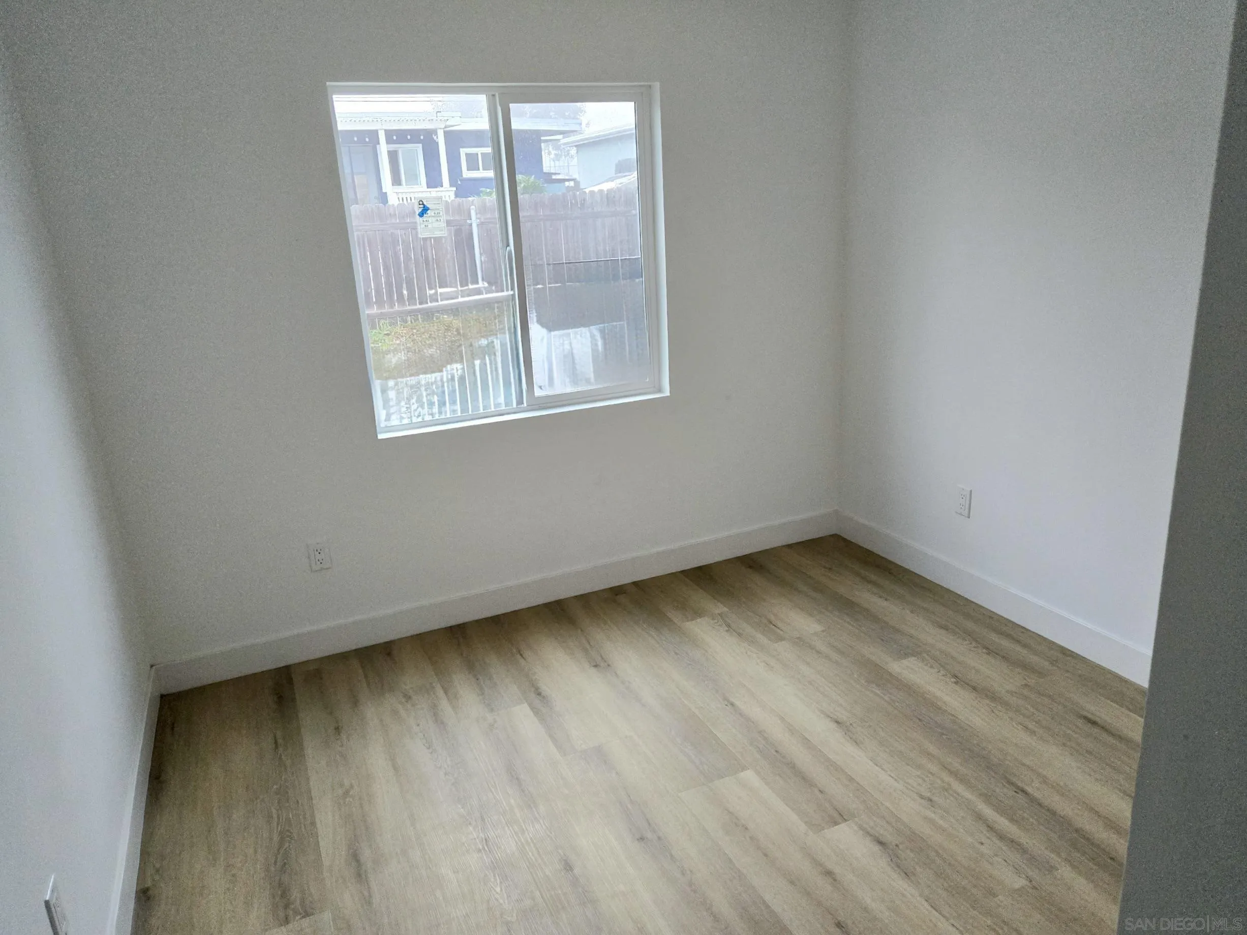 1086 7th St Unit 999