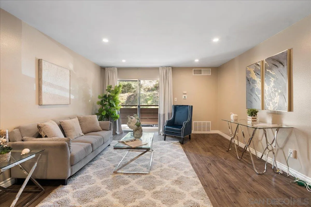 1621 Hotel Circle South Unit E217