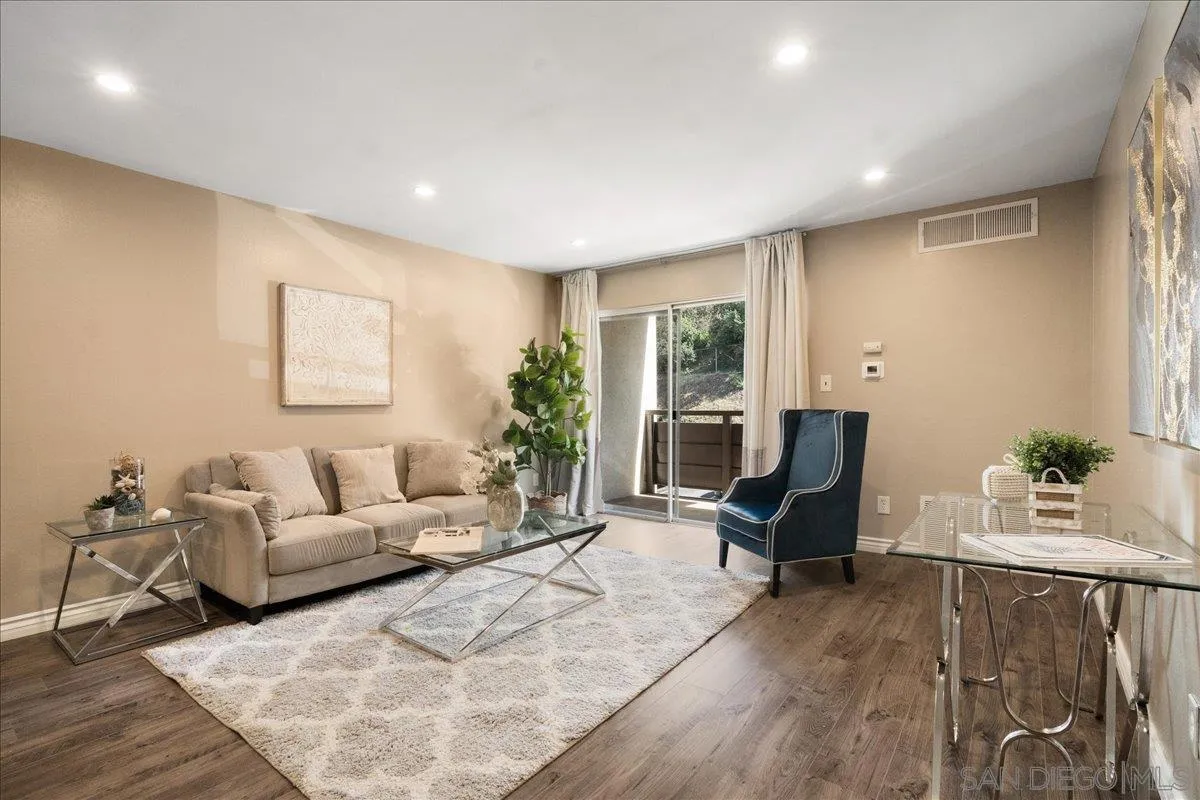 1621 Hotel Circle South Unit E217