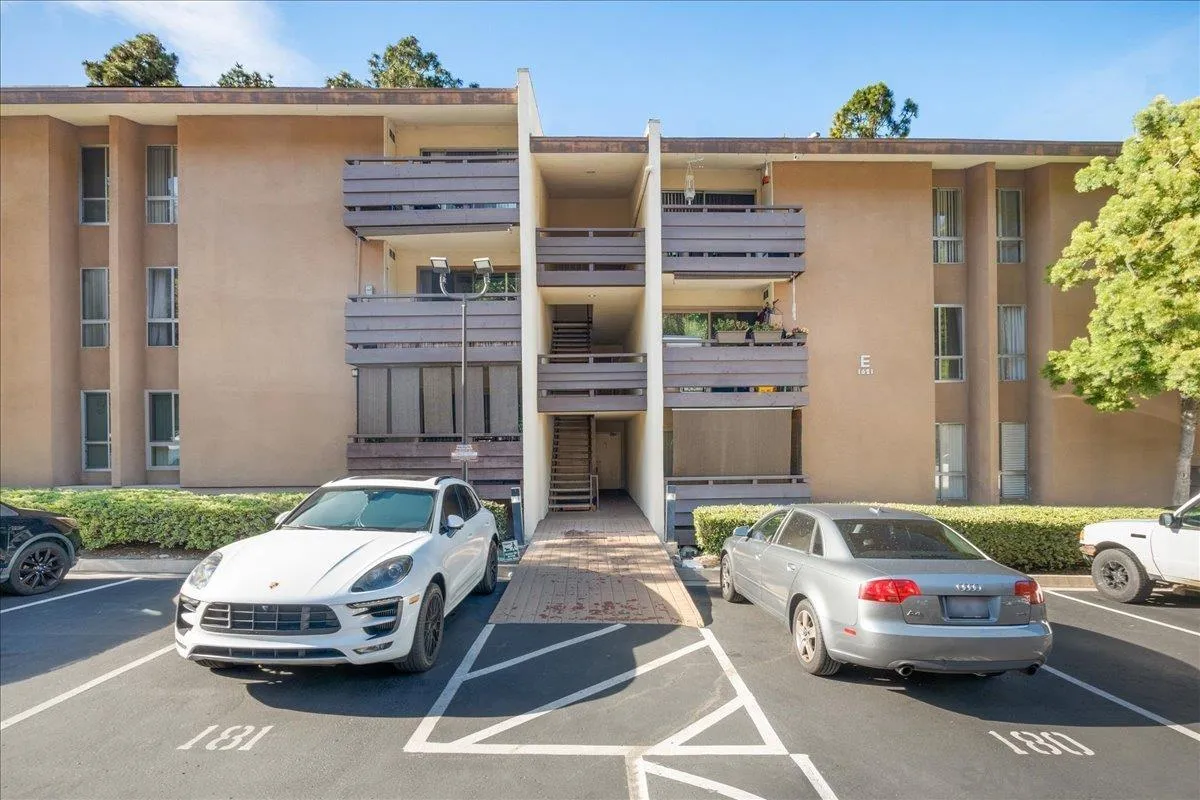 1621 Hotel Circle South Unit E217