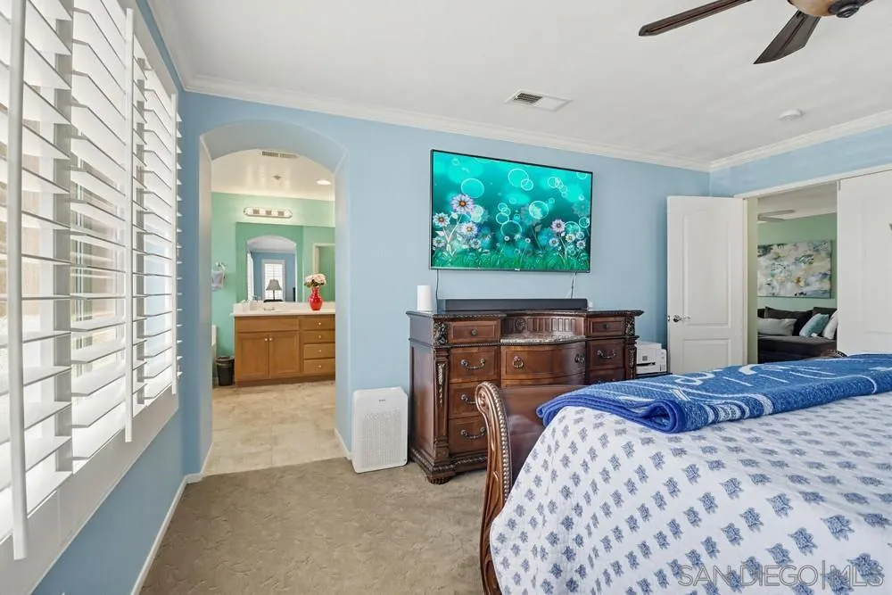 2318 Gardenia