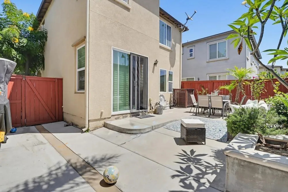 2318 Gardenia
