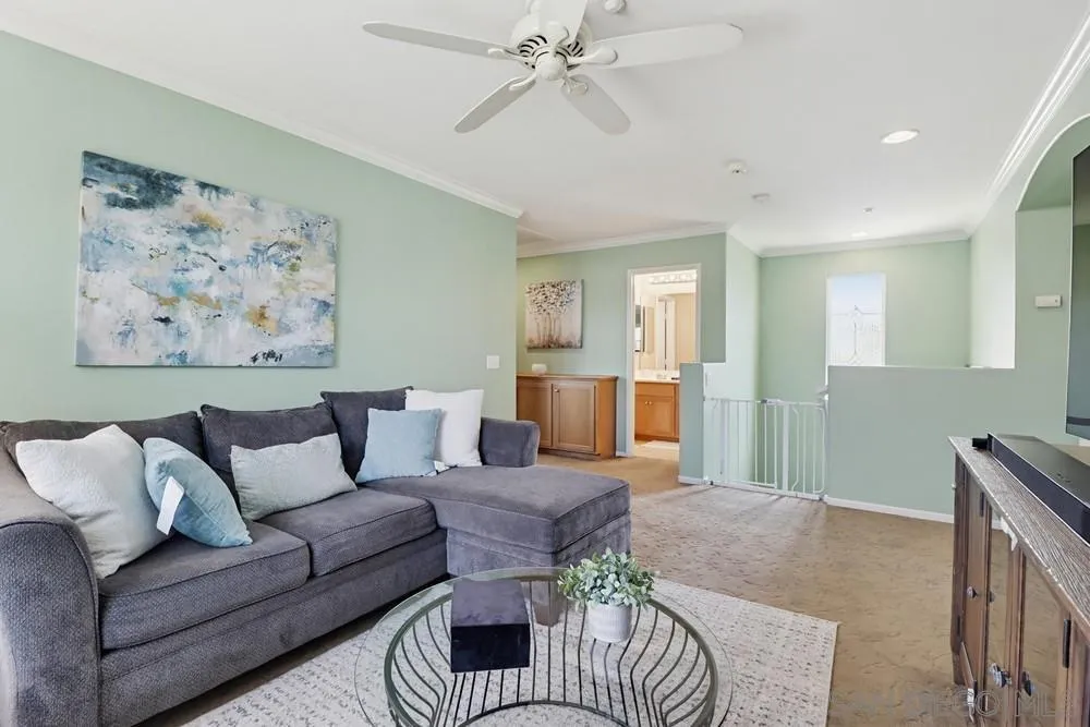 2318 Gardenia