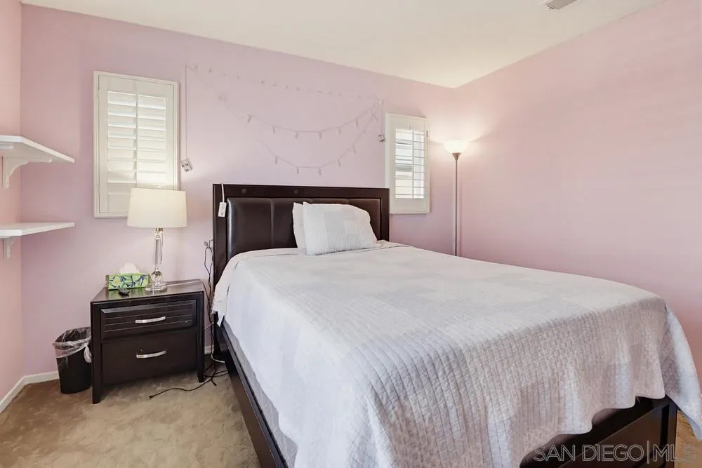 2318 Gardenia