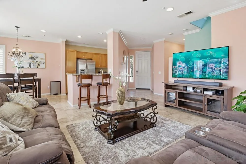 2318 Gardenia