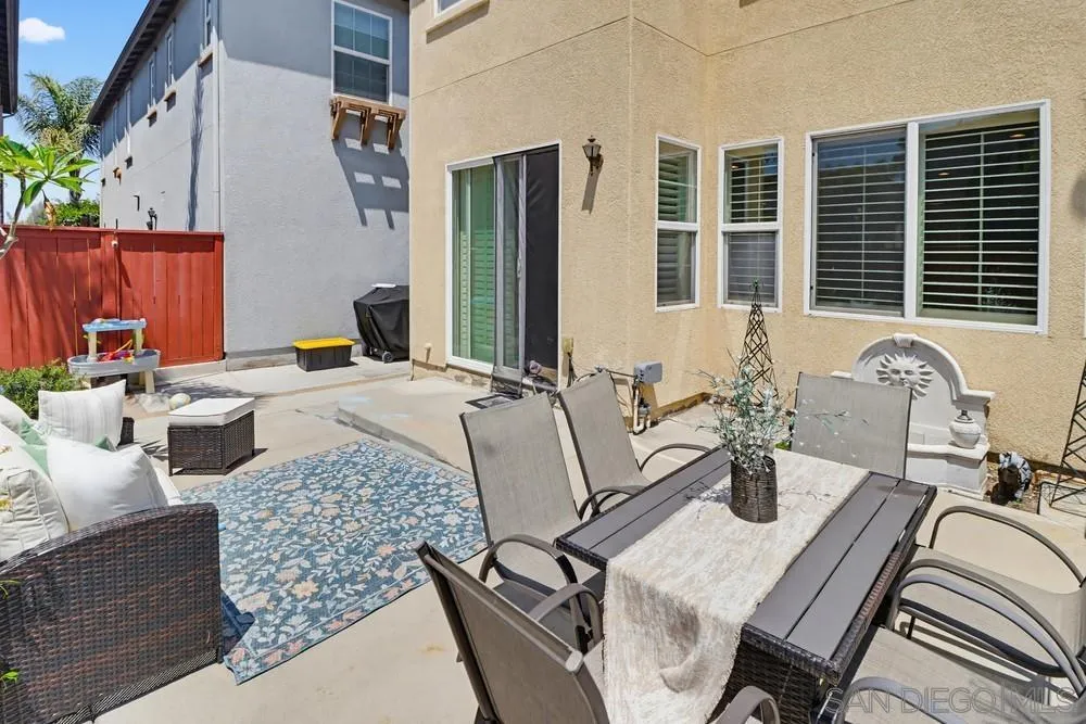 2318 Gardenia