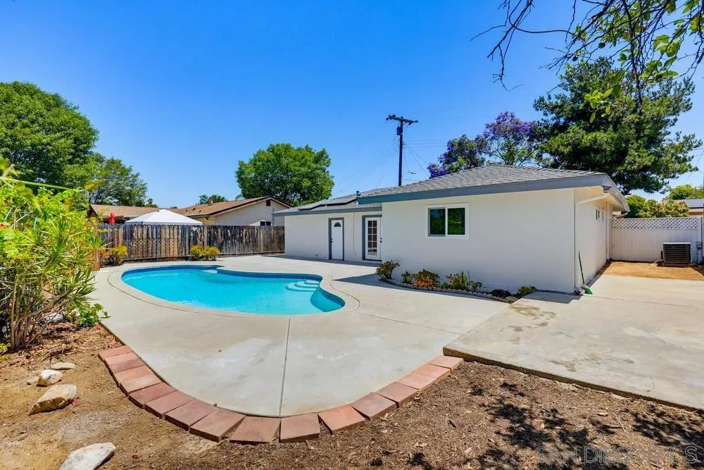 569 Gold Dr.