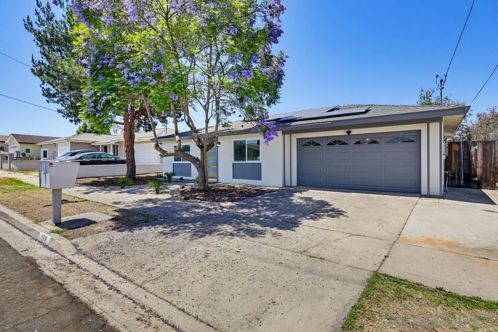 569 Gold Dr.