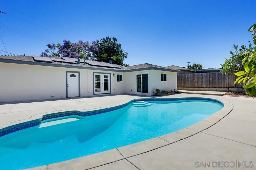 569 Gold Dr.