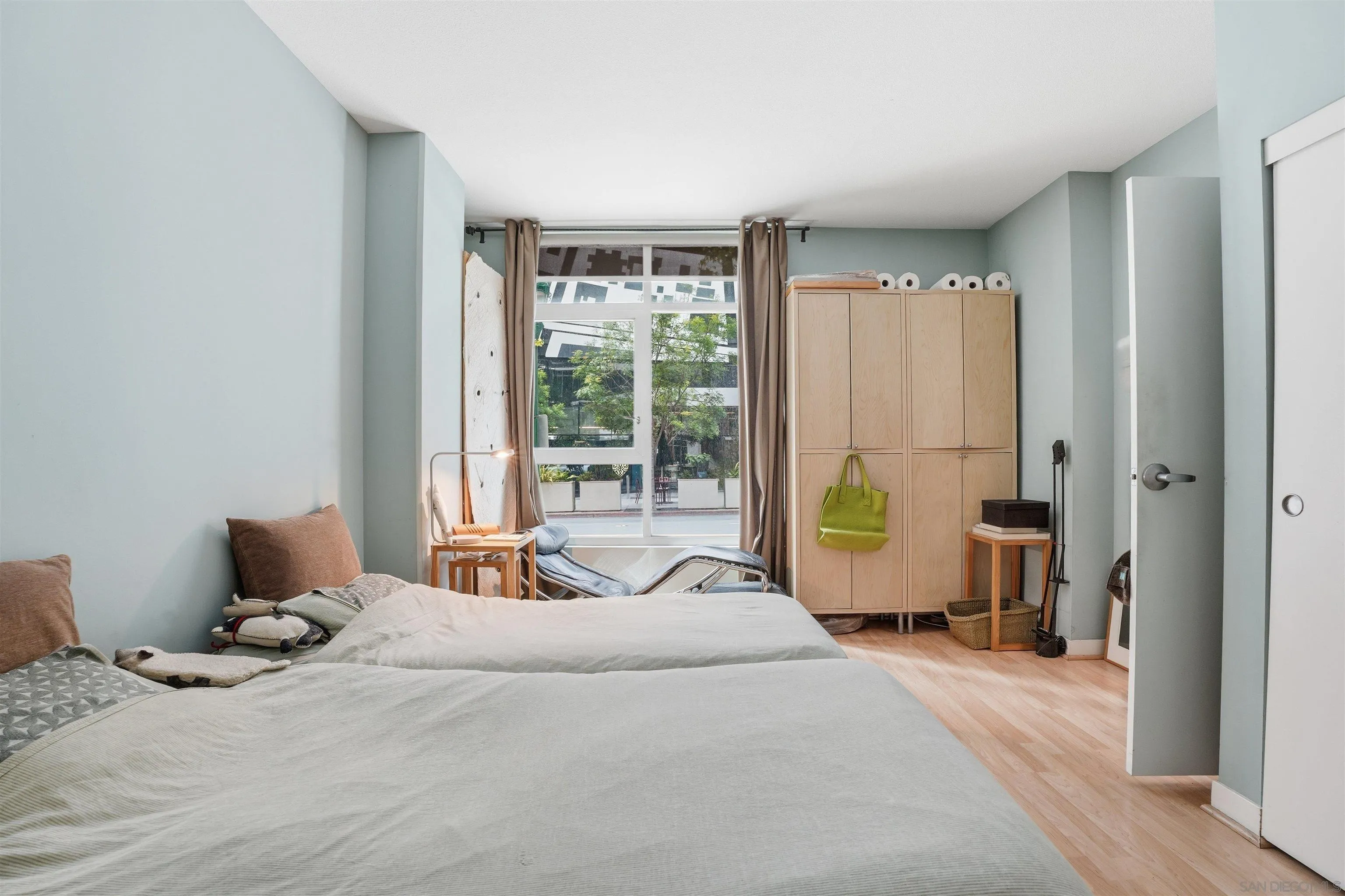 425 W Beech St Unit 107