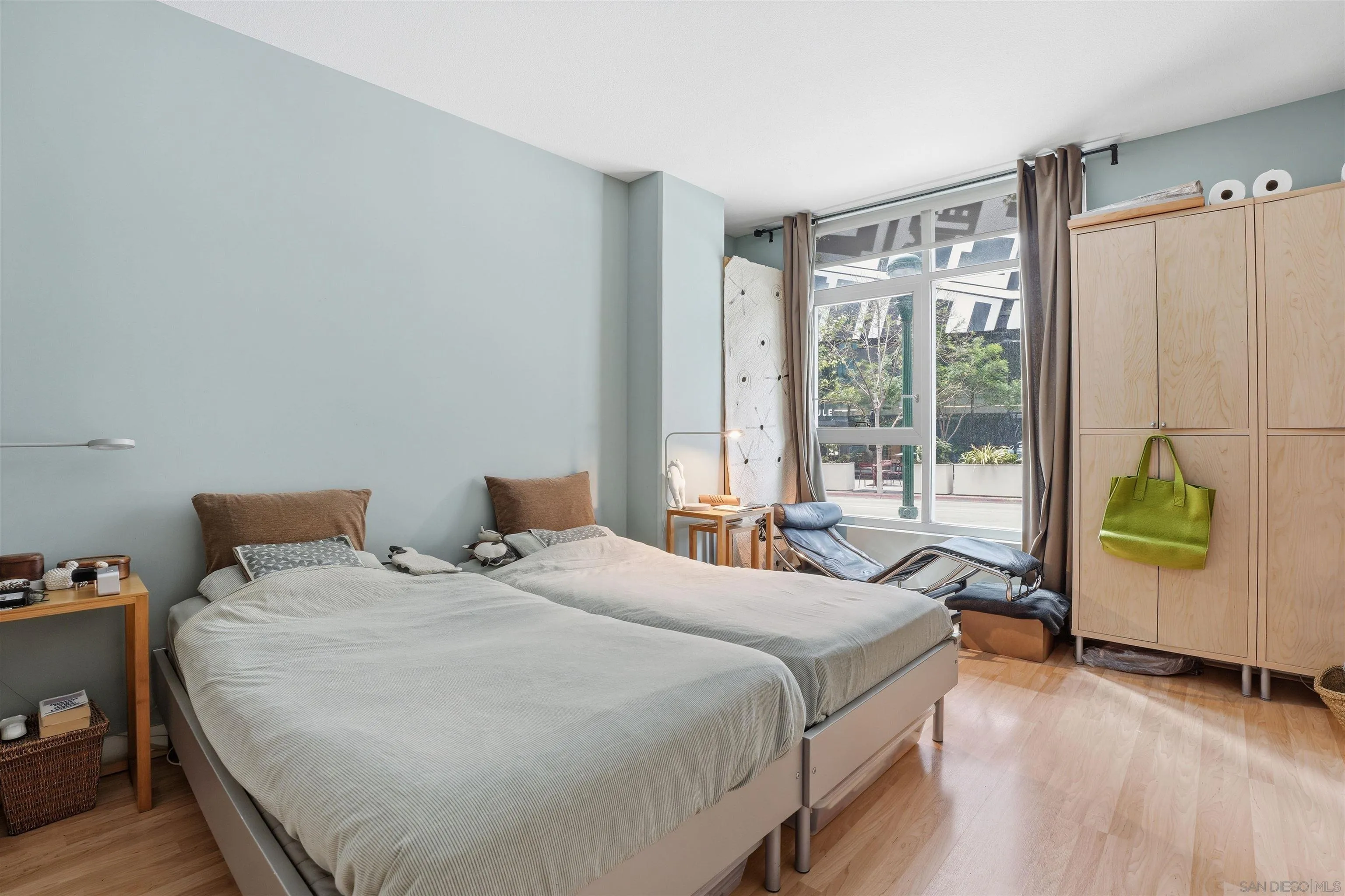 425 W Beech St Unit 107