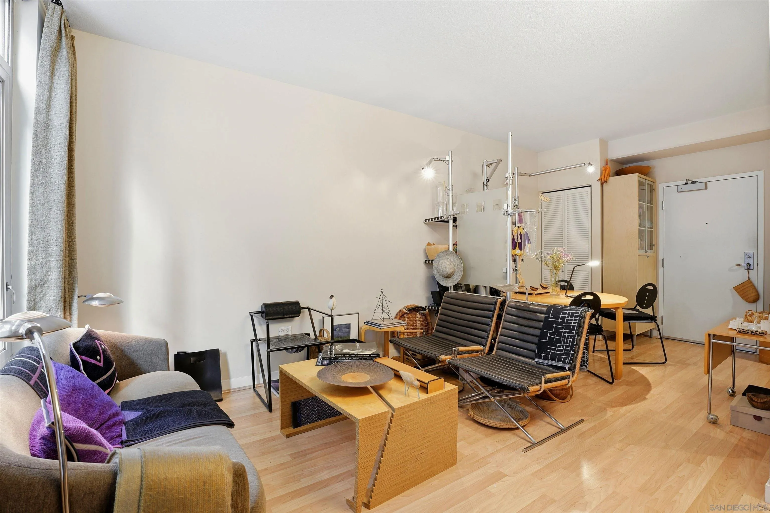 425 W Beech St Unit 107