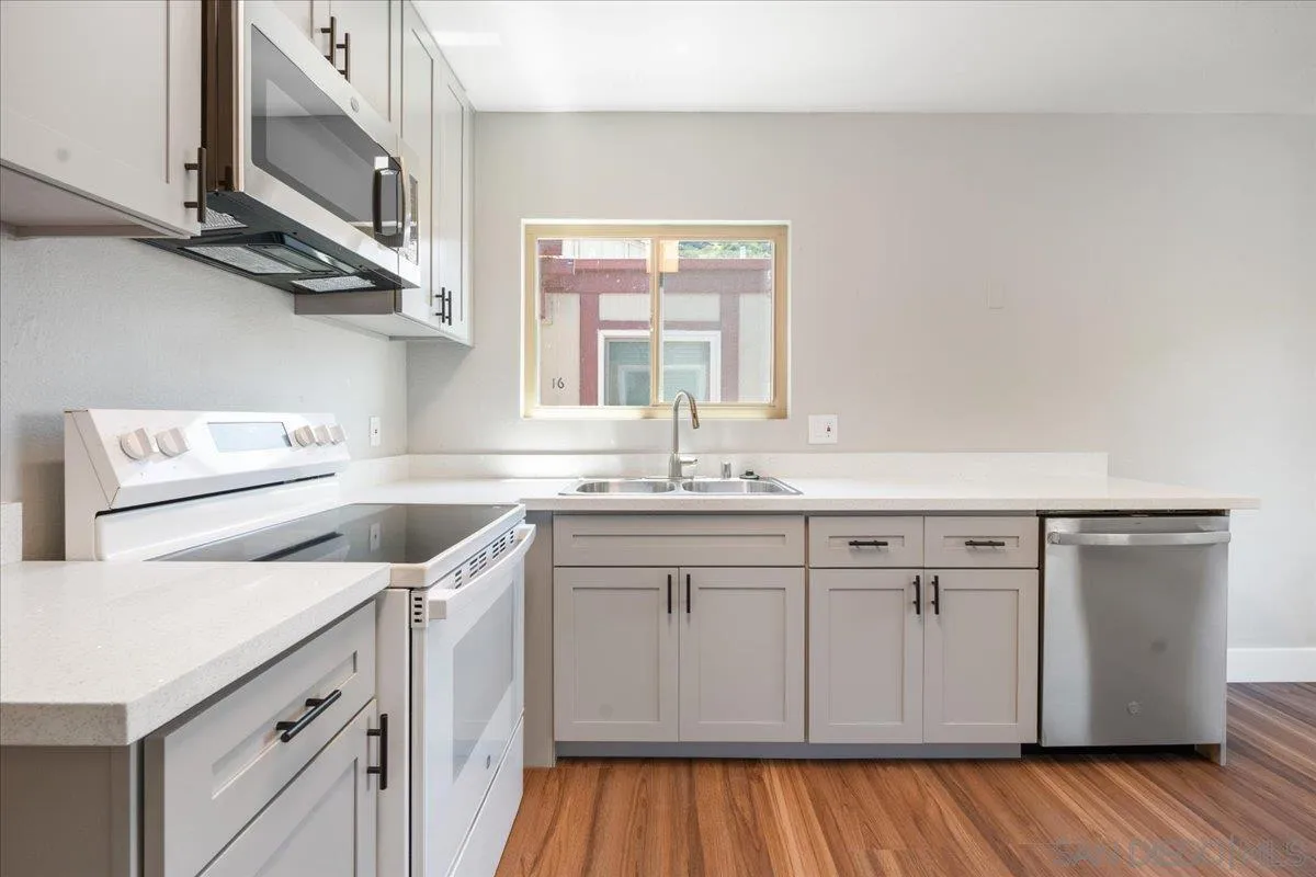 5473 Adobe Falls Rd Unit 9