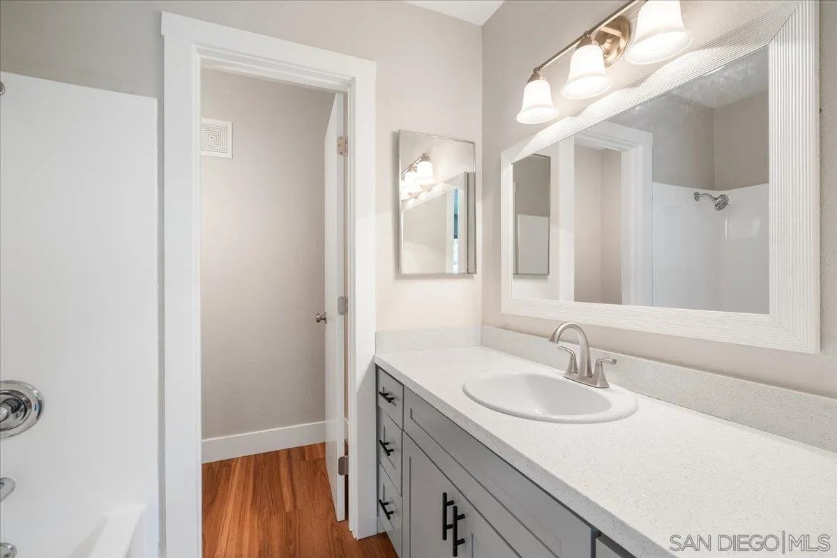 5473 Adobe Falls Rd Unit 9