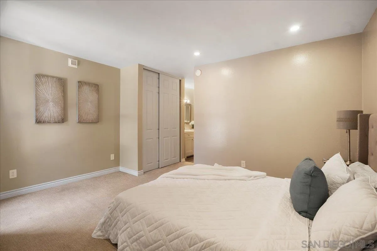 1621 Hotel Circle S Unit E217