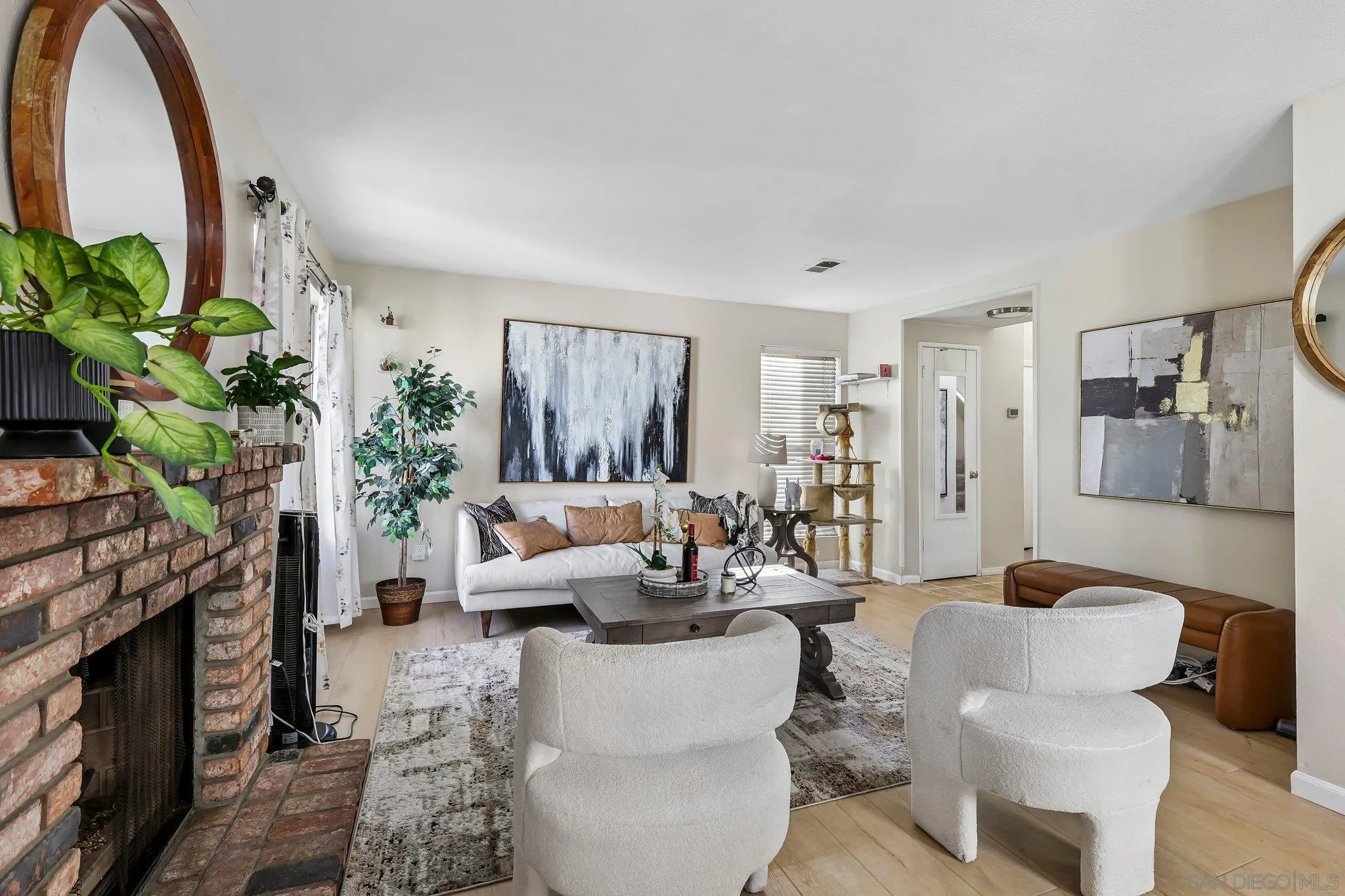 8365 Broadway