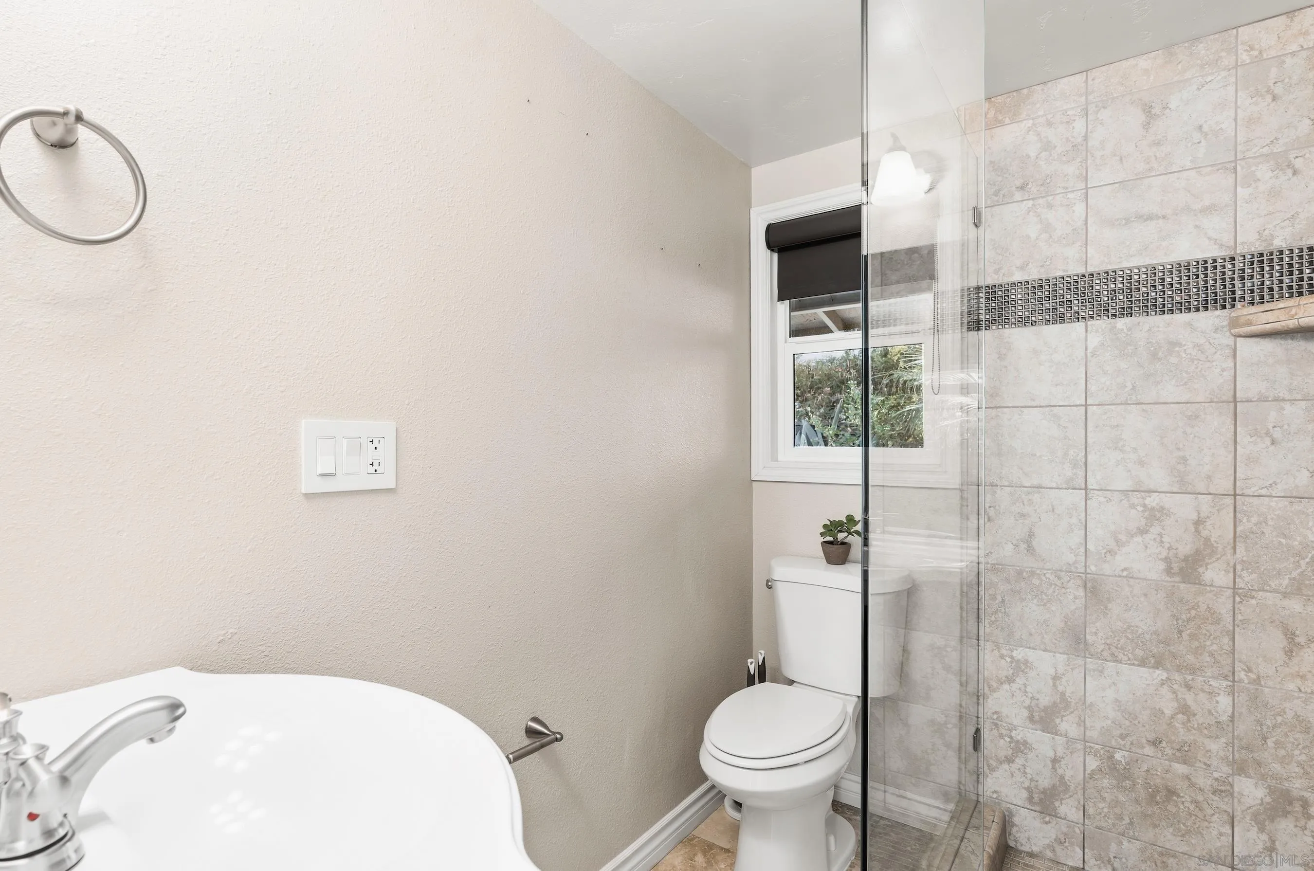 14161 Halper
